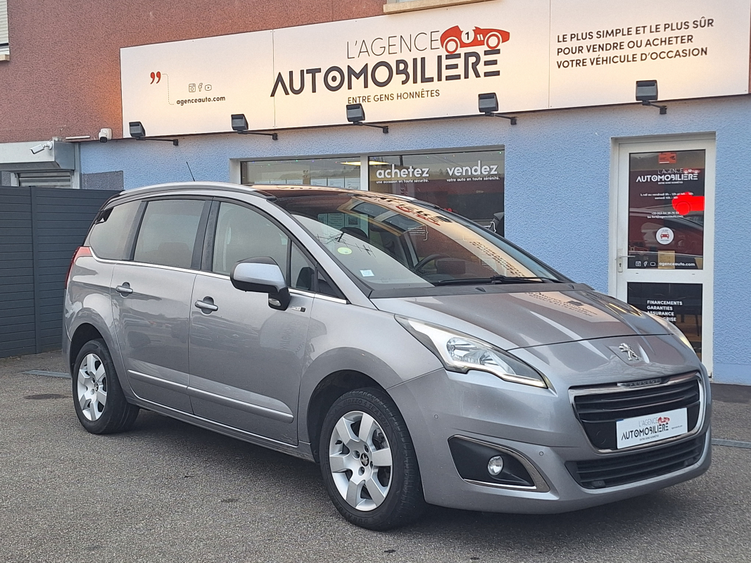 Peugeot 5008