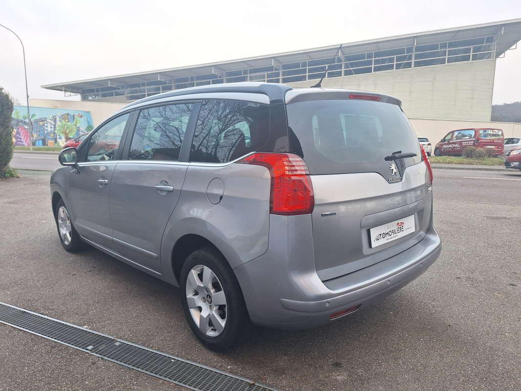 Peugeot 5008 — 5