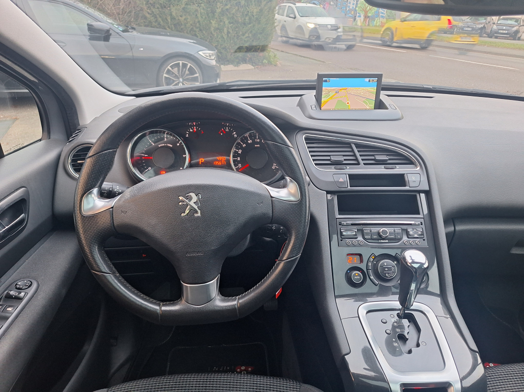 Peugeot 5008 — 17