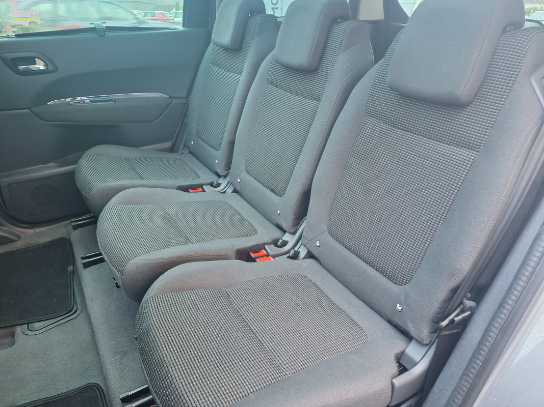 Peugeot 5008 — 14