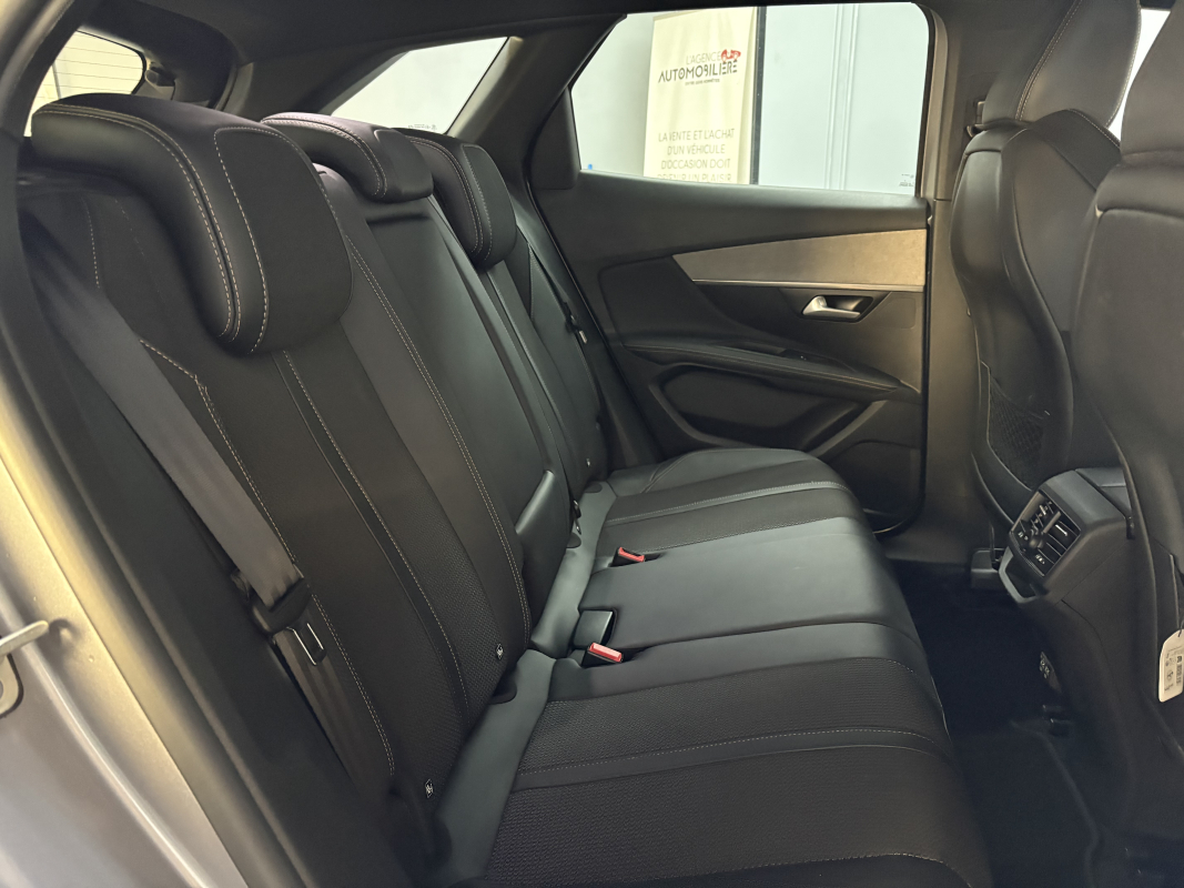 Peugeot 3008 — 15