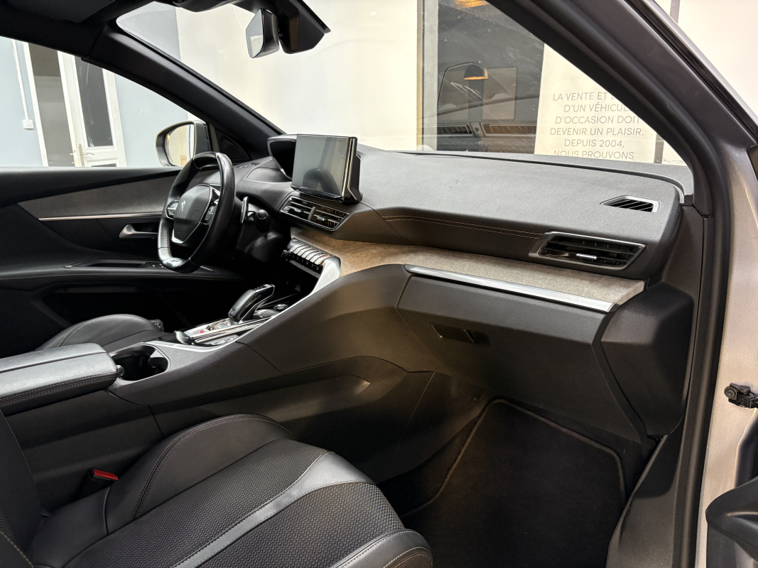 Peugeot 3008 — 24