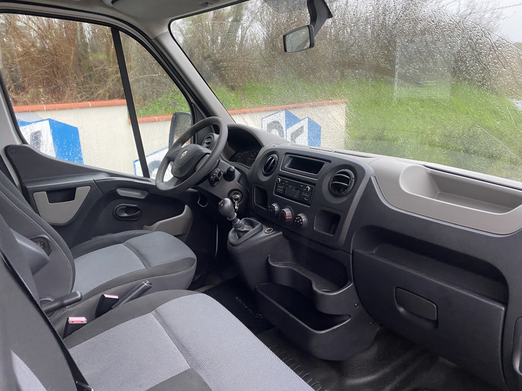 Renault Master — 11