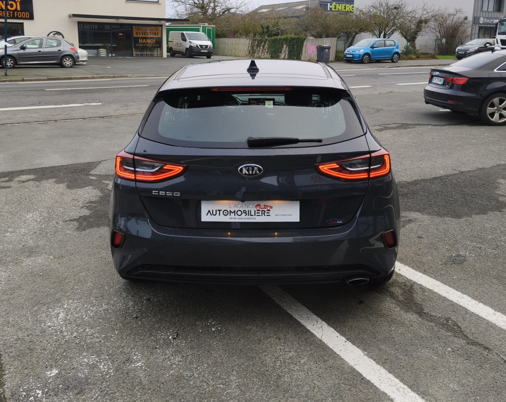 Kia Ceed — 7