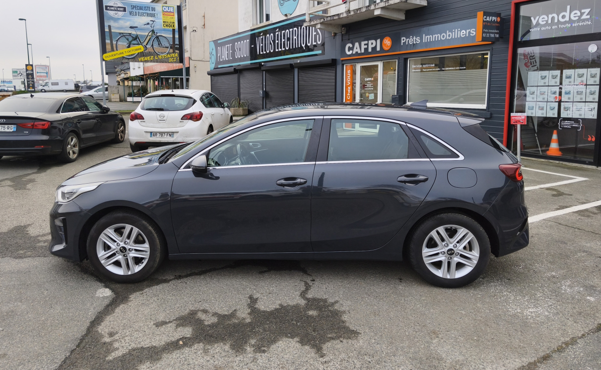 Kia Ceed — 9