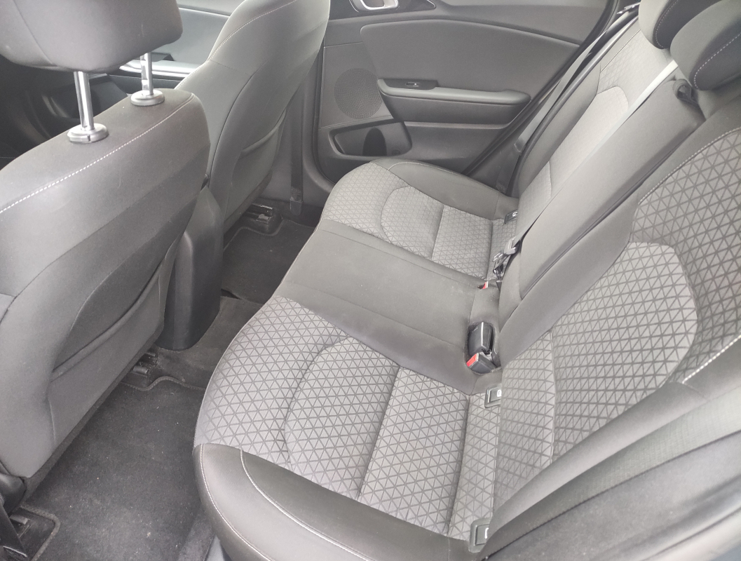 Kia Ceed — 18