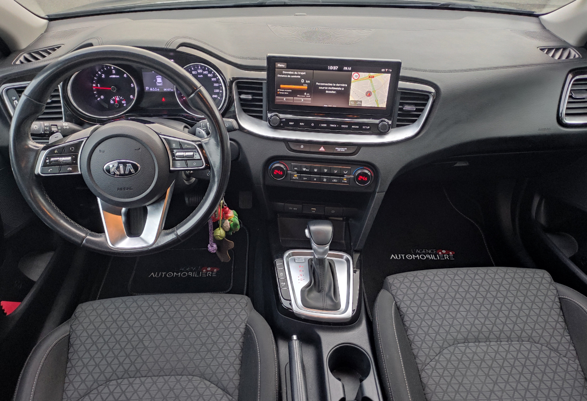 Kia Ceed — 11