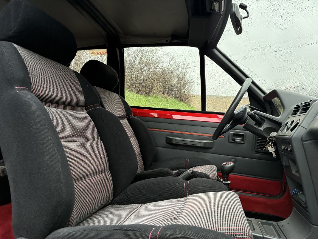 Peugeot 205 — 13