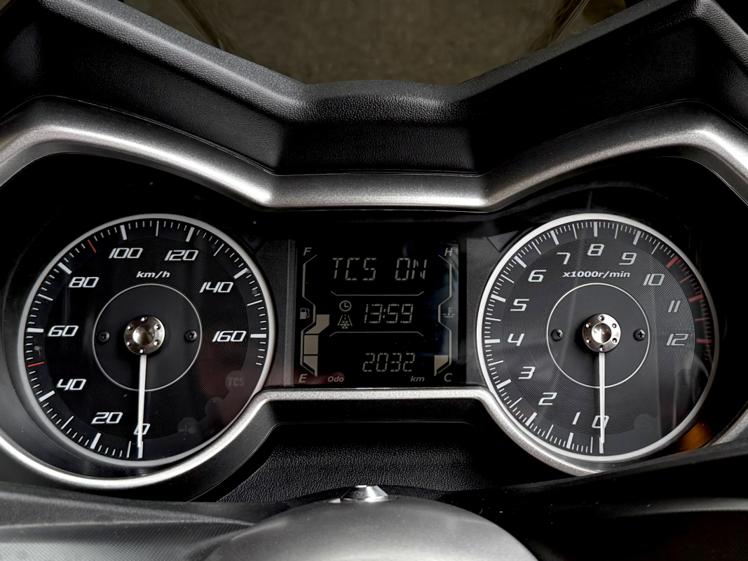 Yamaha X-MAX — 5