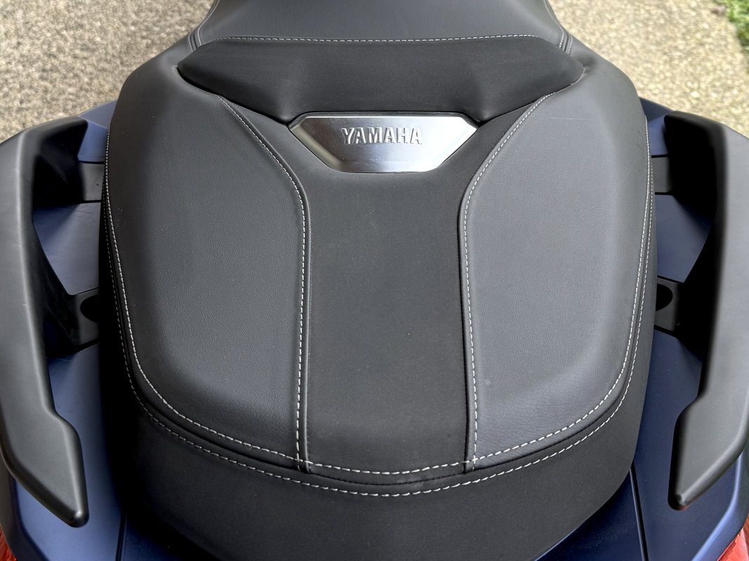 Yamaha X-MAX — 9