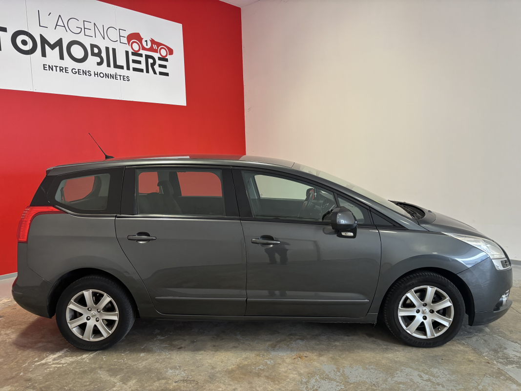 Peugeot 5008 — 8