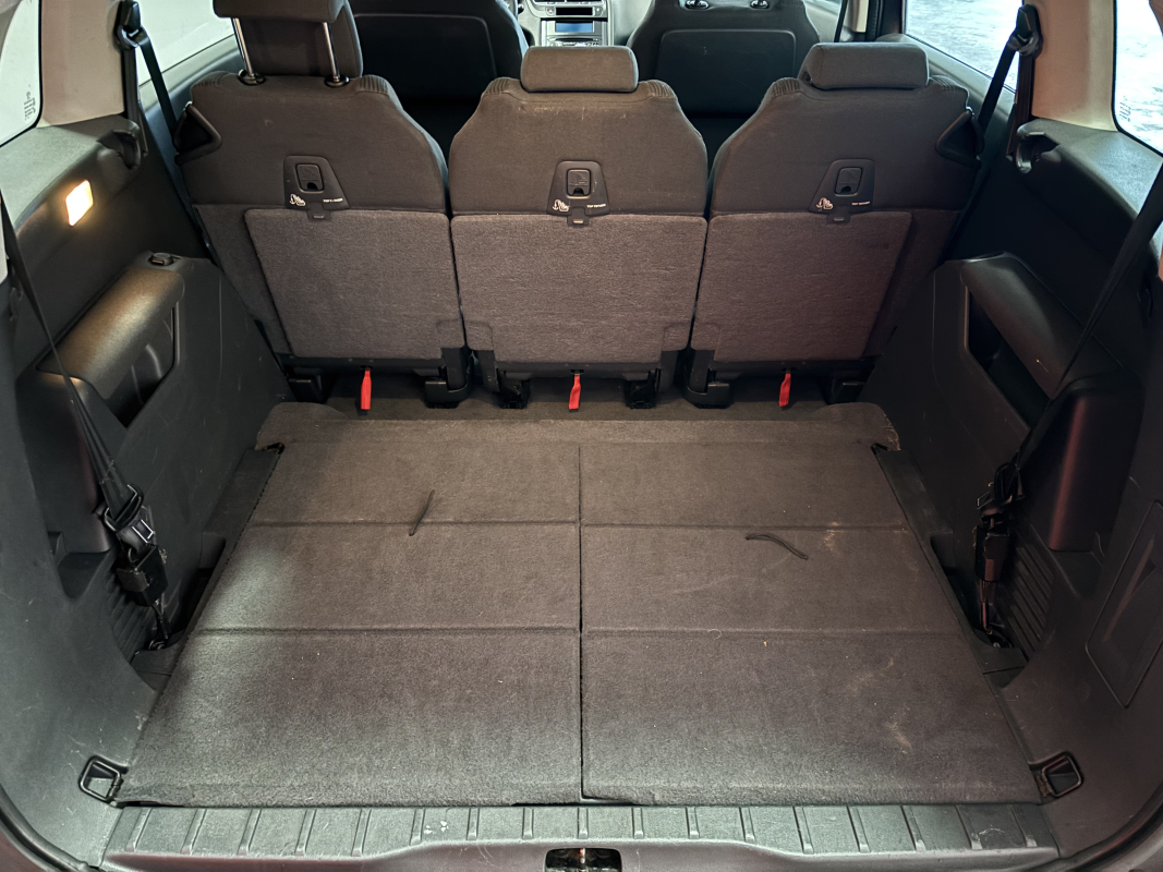 Peugeot 5008 — 24