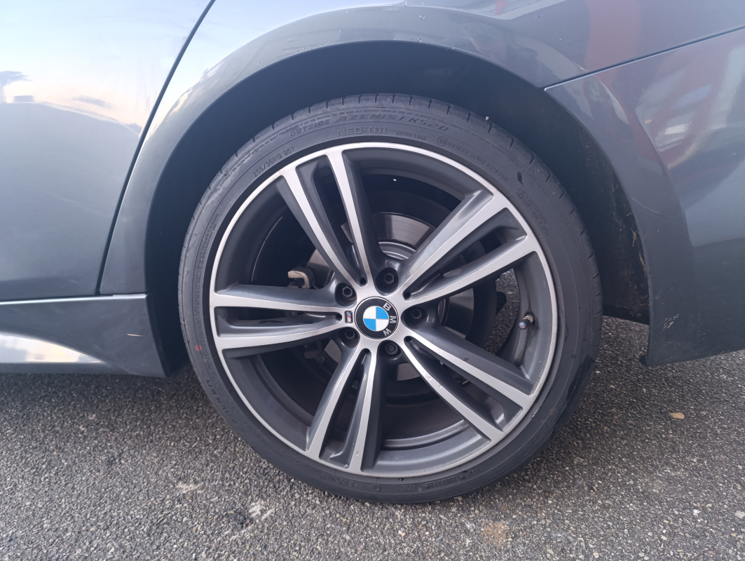Bmw Série 3 — 33