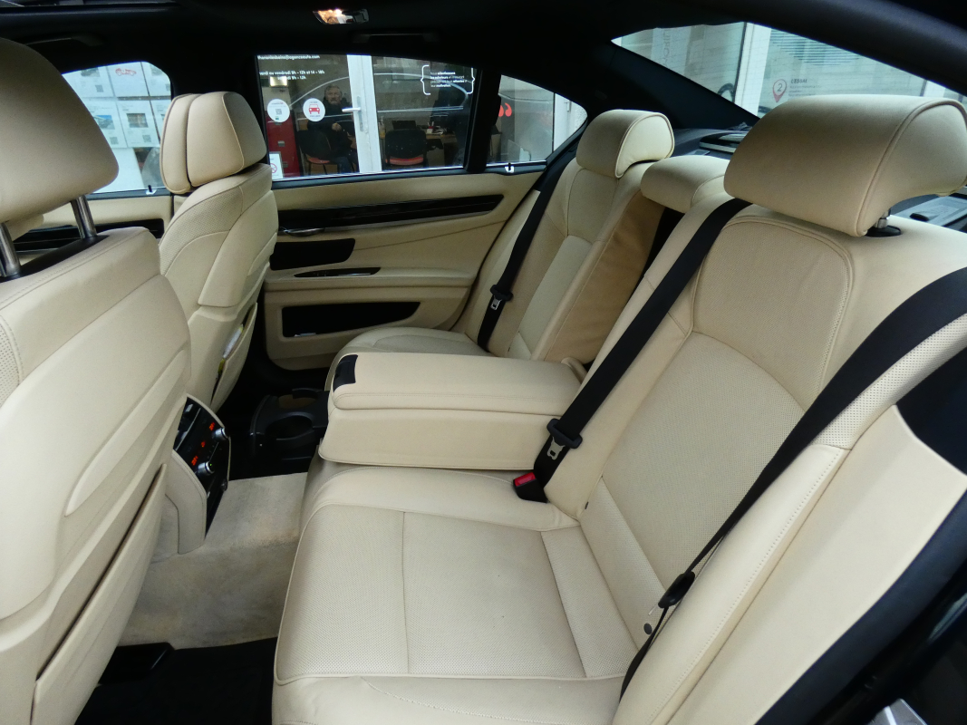 Bmw Série 7 — 14