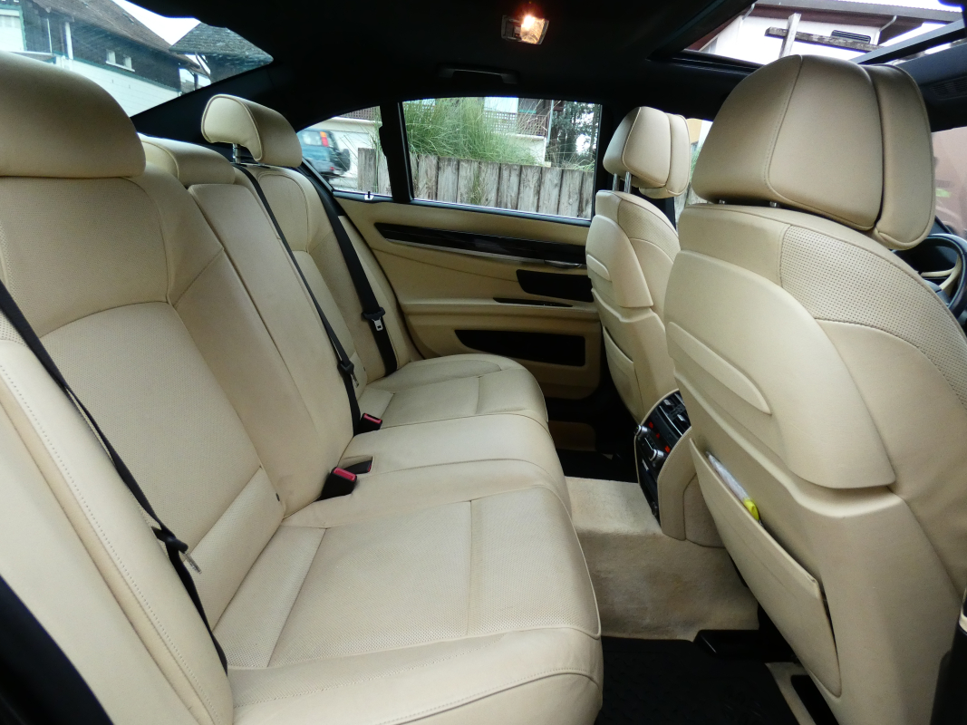 Bmw Série 7 — 16