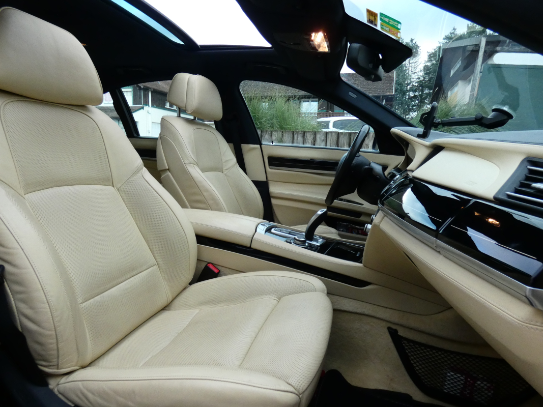 Bmw Série 7 — 18
