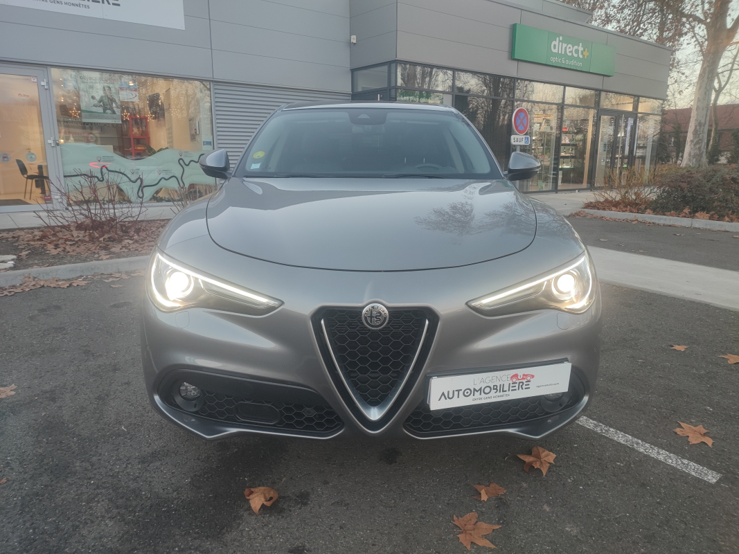 Alfa Romeo STELVIO — 8