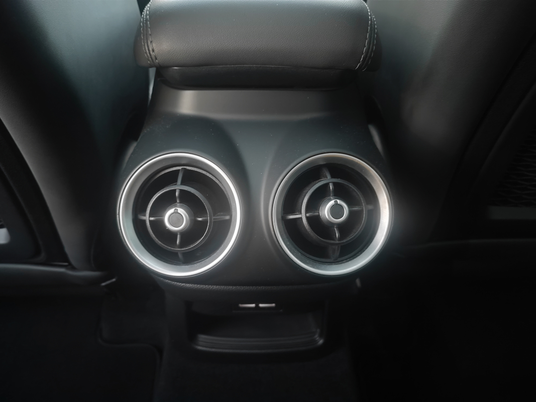 Alfa Romeo STELVIO — 33