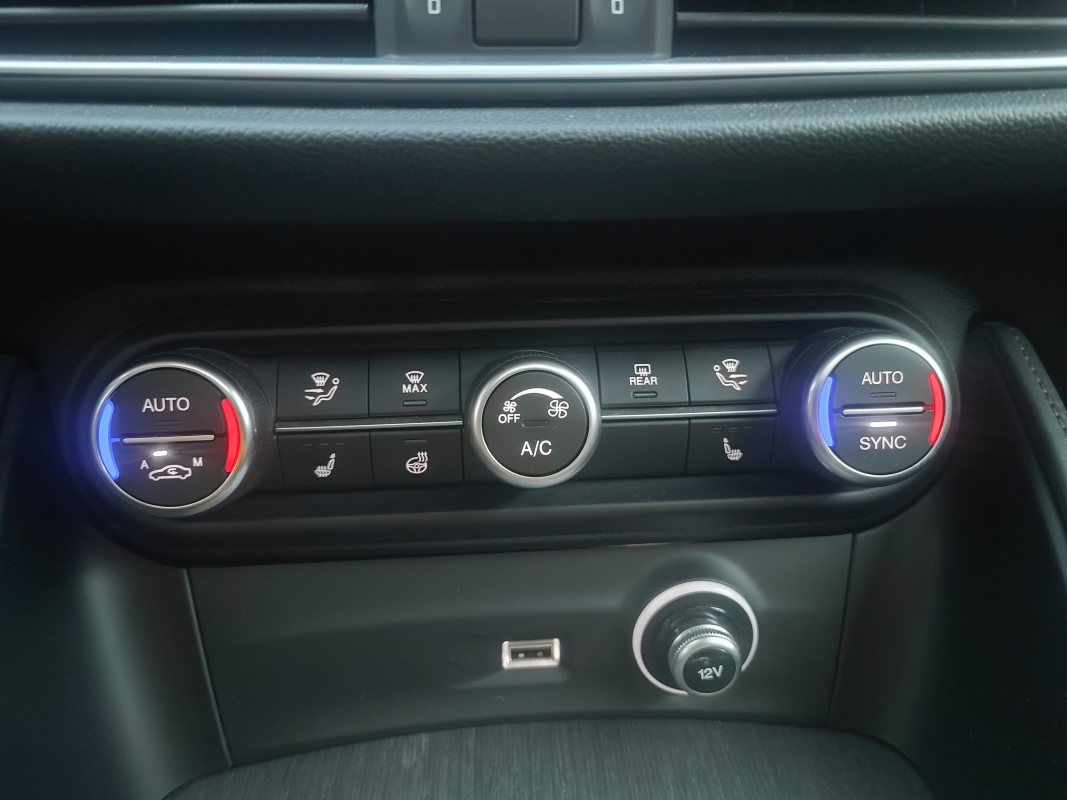 Alfa Romeo STELVIO — 21