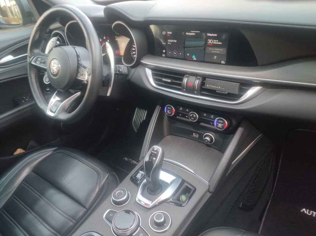 Alfa Romeo STELVIO — 14