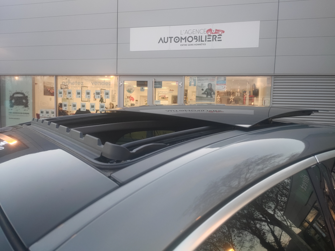 Alfa Romeo STELVIO — 9