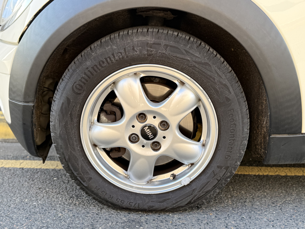 Mini Clubman — 20