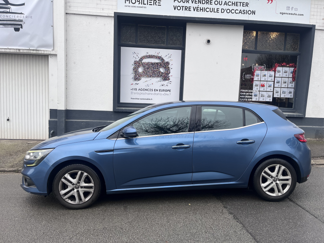 Renault Megane — 4