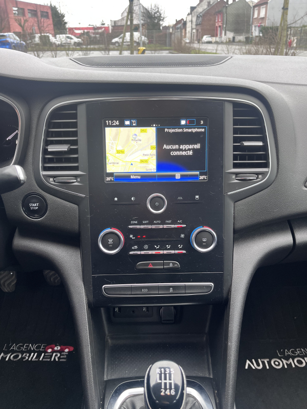 Renault Megane — 17