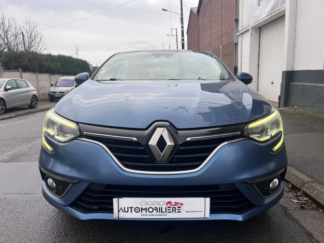 Renault Megane — 11