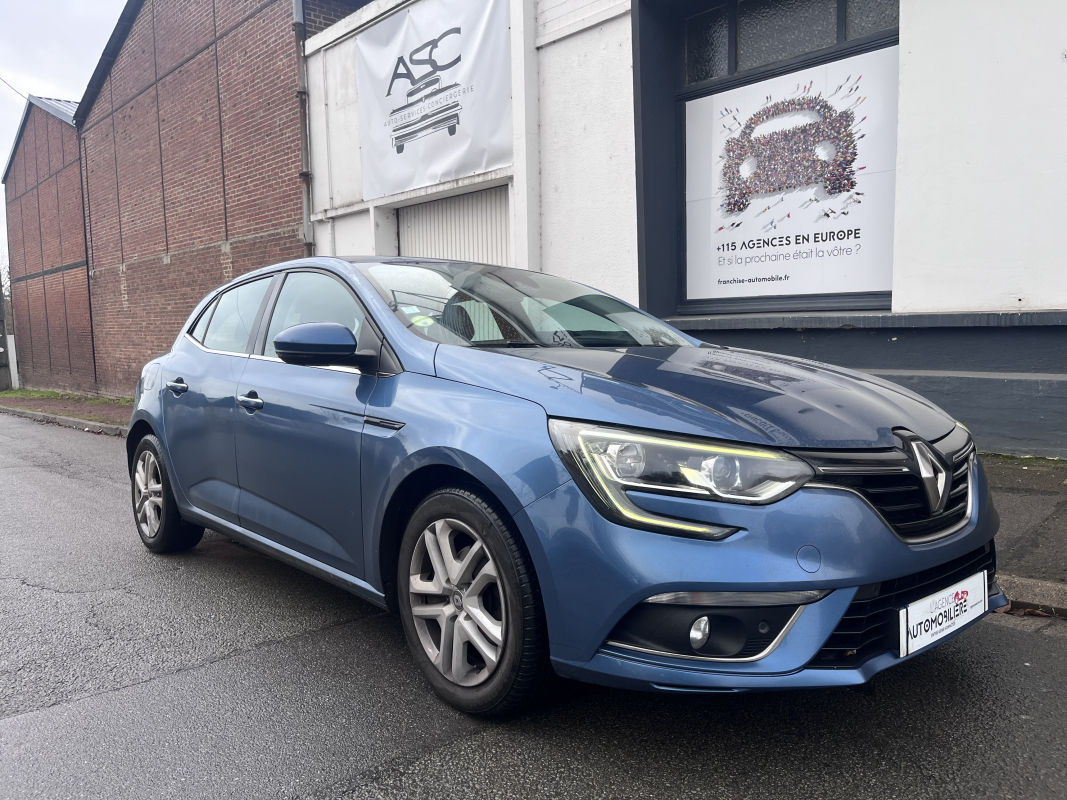 Renault Megane — 10