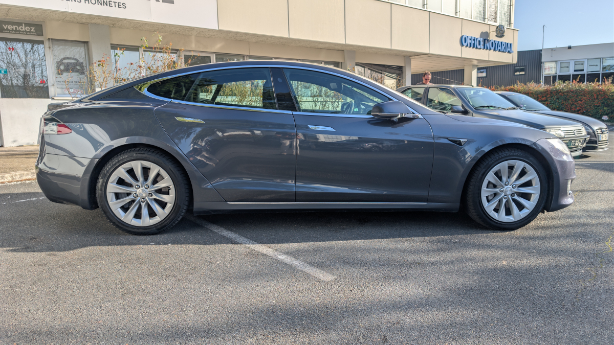 Tesla Model S — 8