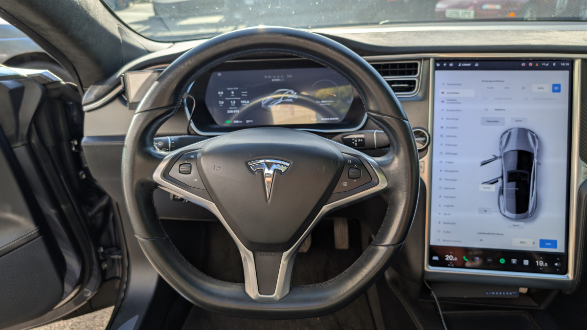 Tesla Model S — 19