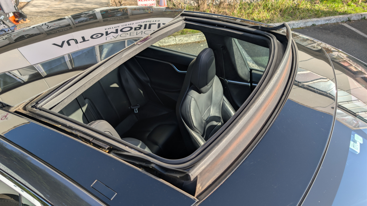 Tesla Model S — 25