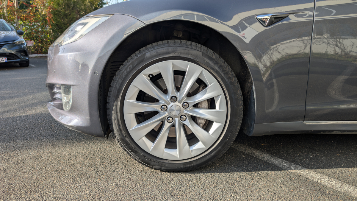 Tesla Model S — 34