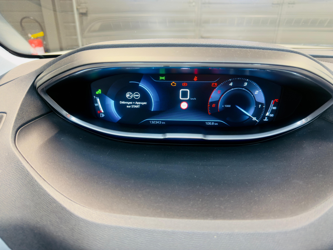 Peugeot 5008 — 13