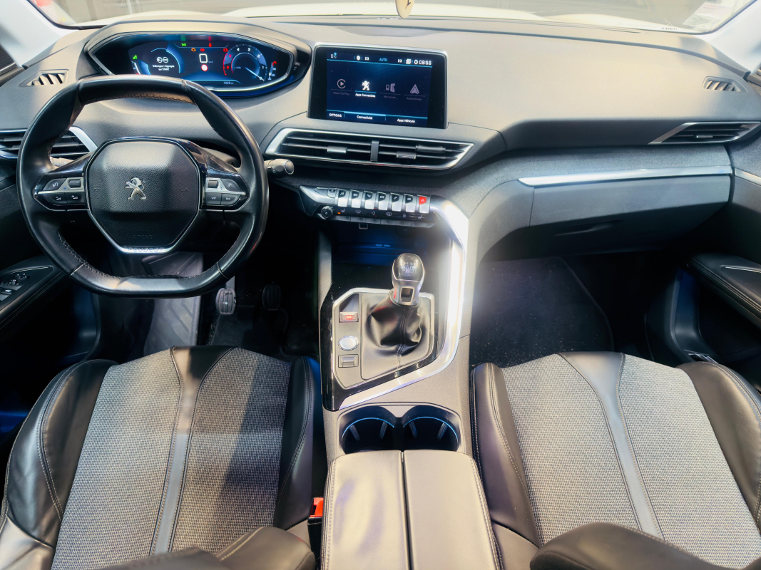 Peugeot 5008 — 11
