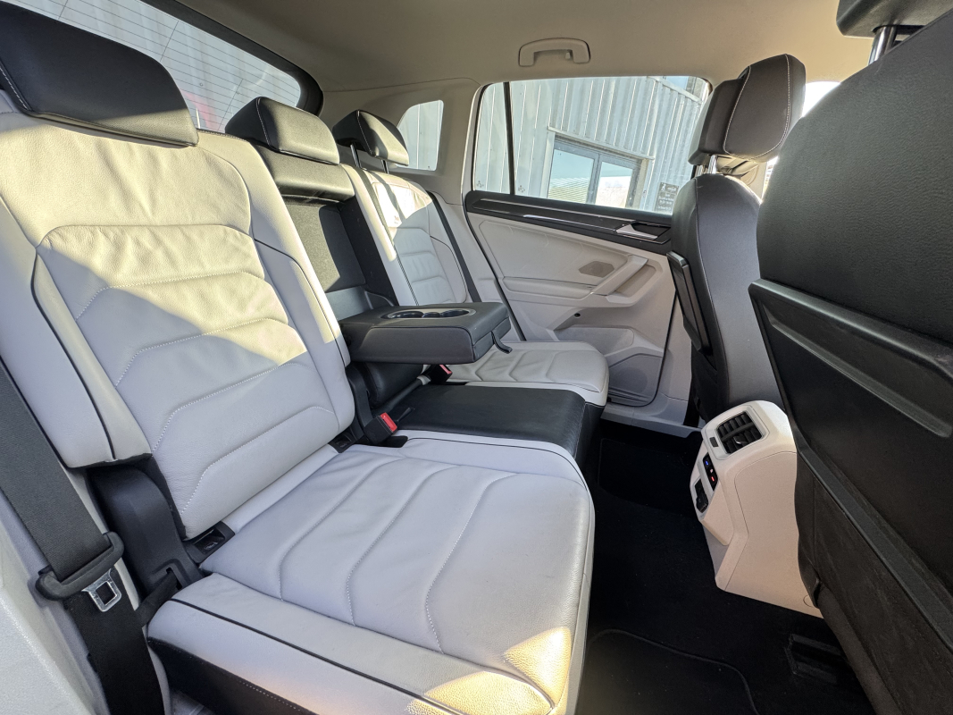 Volkswagen Tiguan — 19