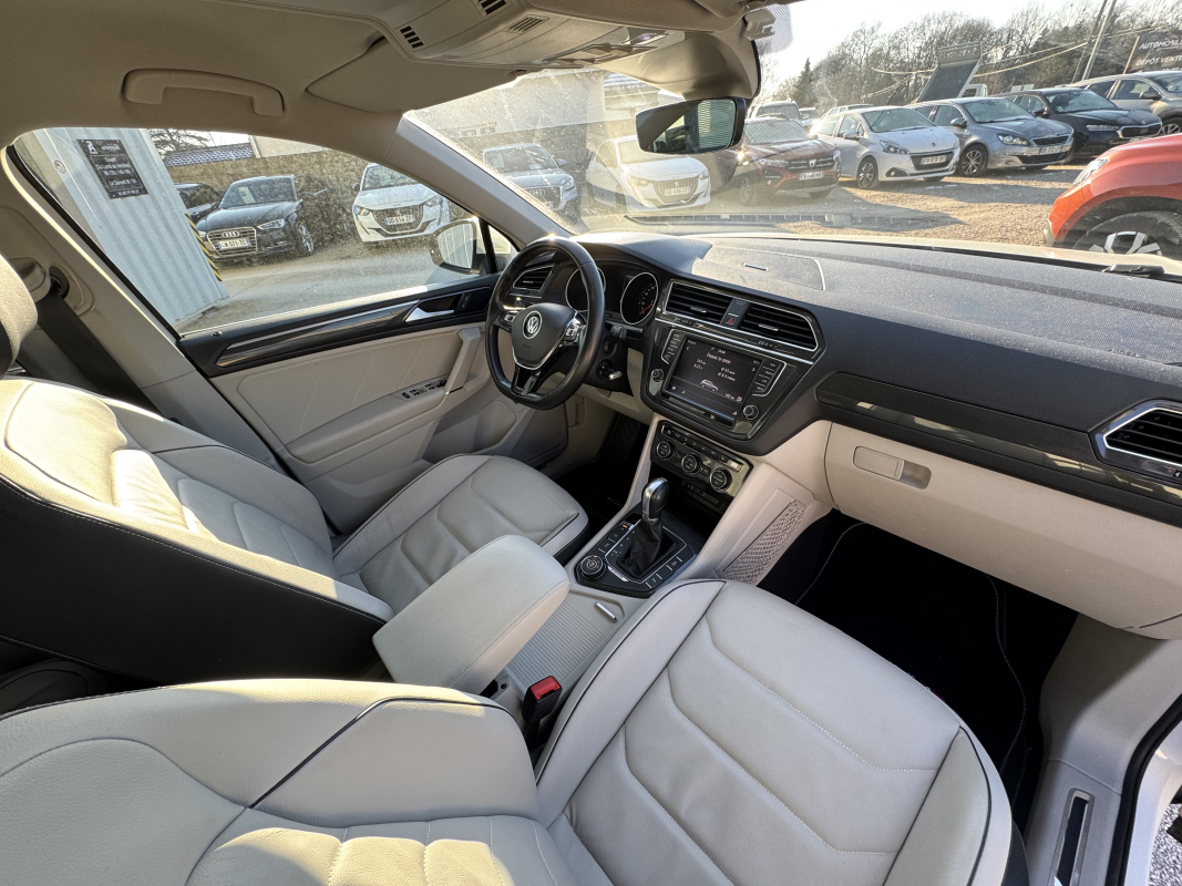 Volkswagen Tiguan — 11