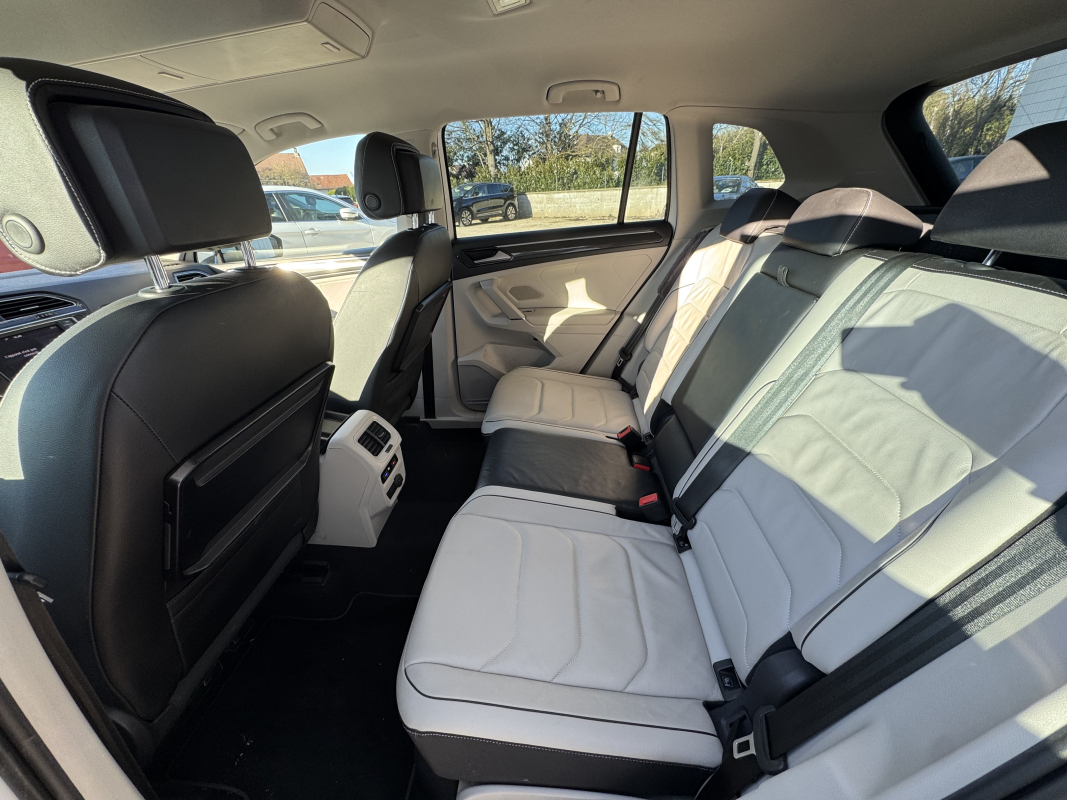 Volkswagen Tiguan — 17
