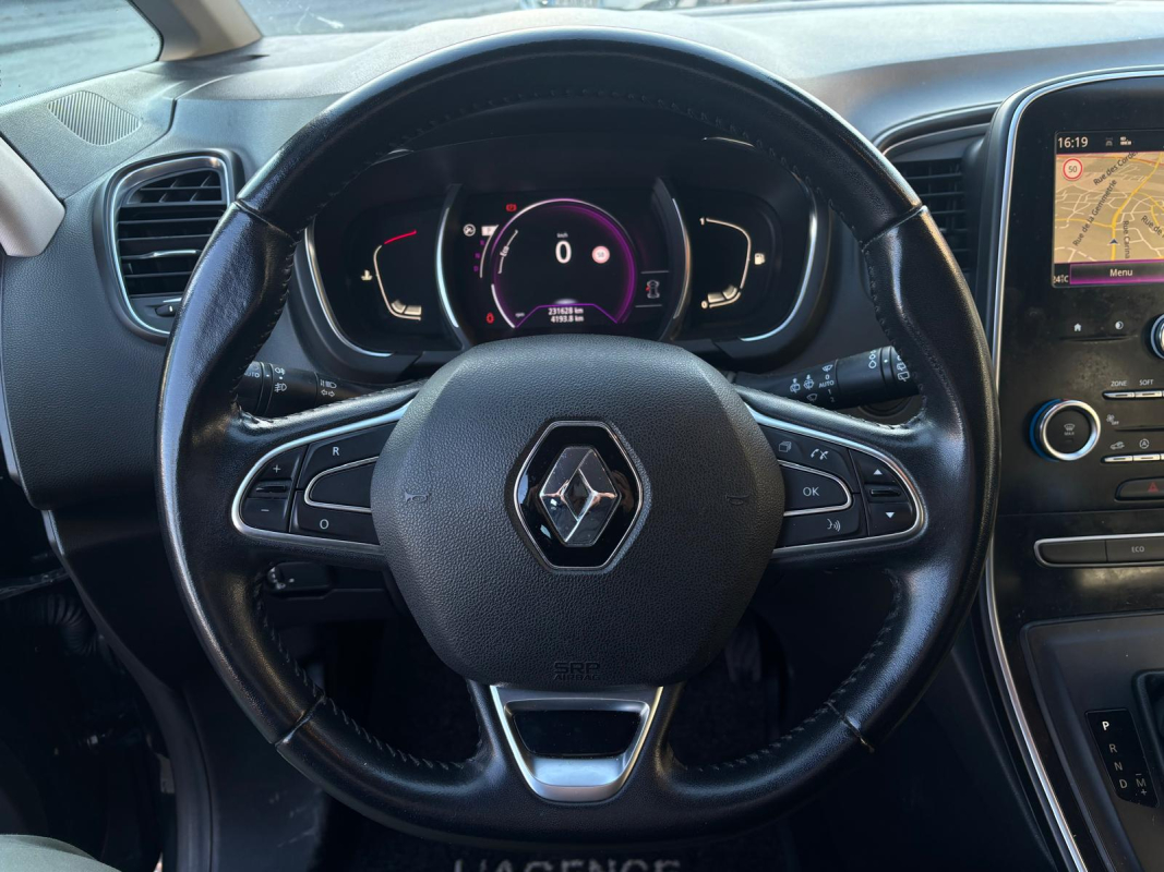 Renault Scenic — 14