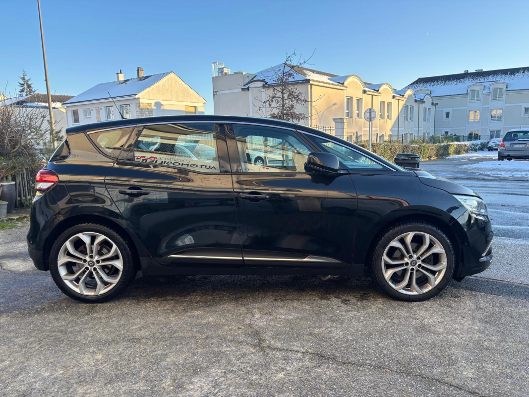 Renault Scenic — 4