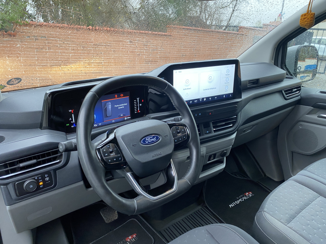 Ford Transit — 9