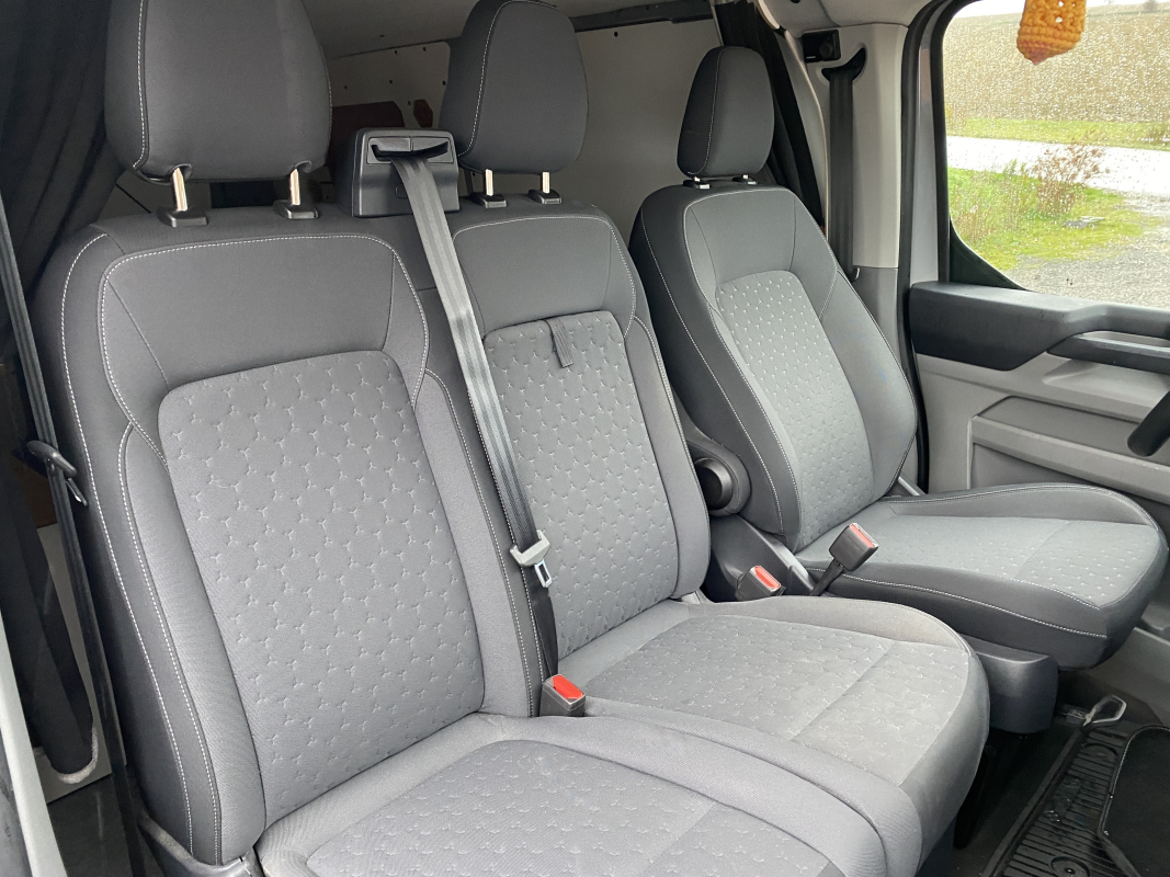 Ford Transit — 13