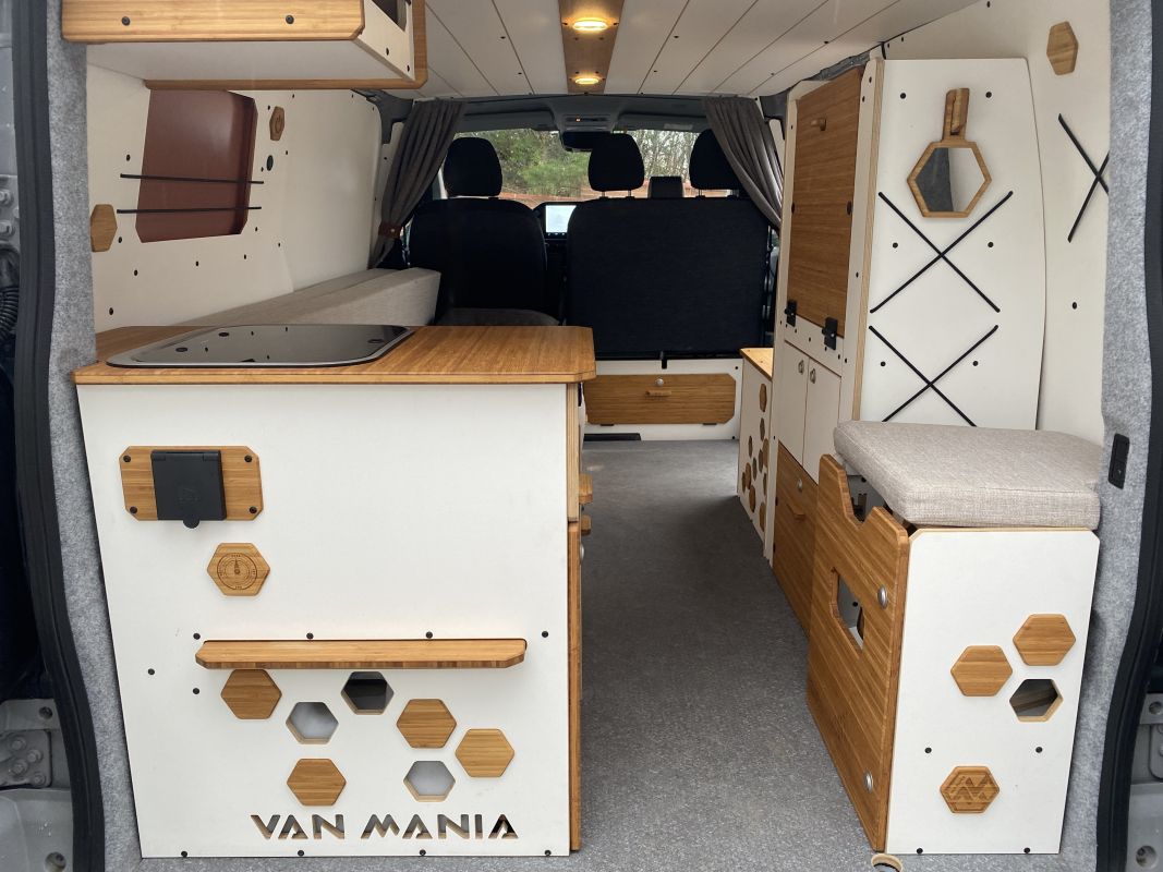 Ford Transit — 17