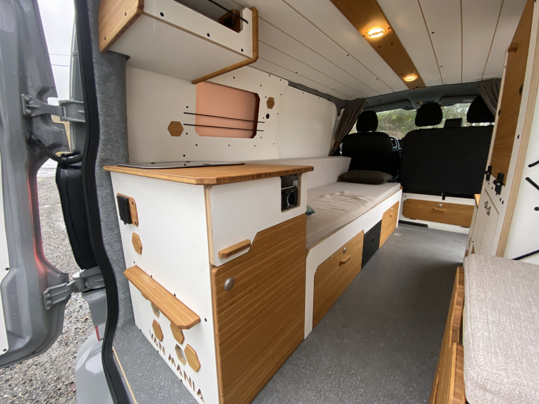 Ford Transit — 20