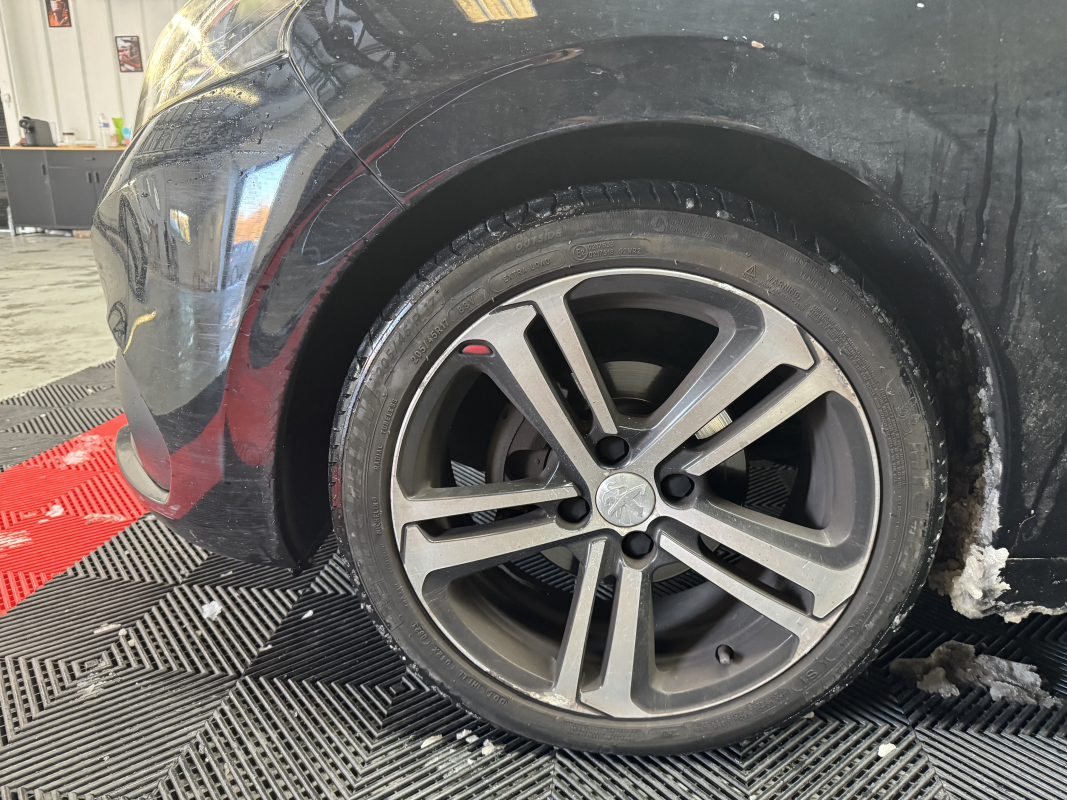 Peugeot 208 — 29
