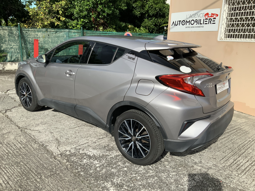 Toyota C-HR — 10