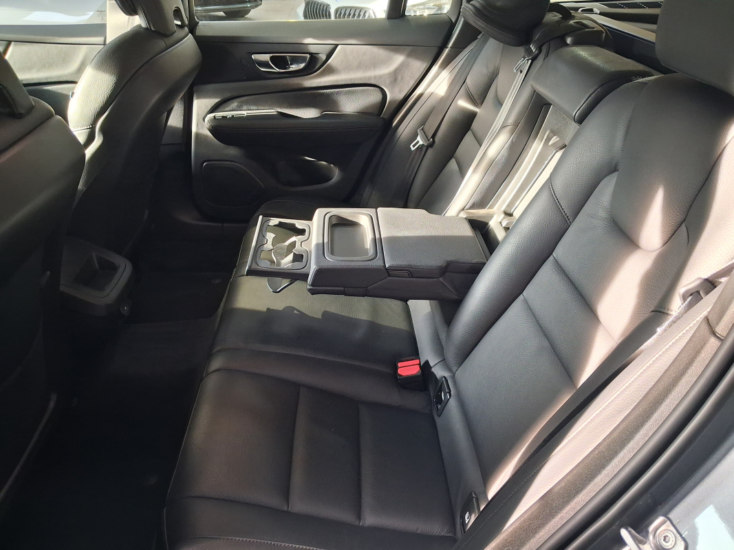 Volvo V60 — 13