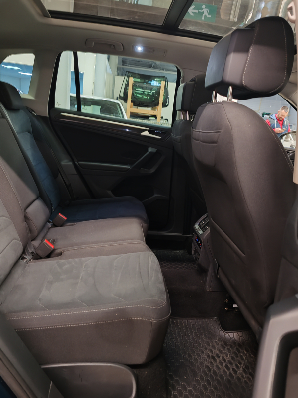 Volkswagen Tiguan — 18