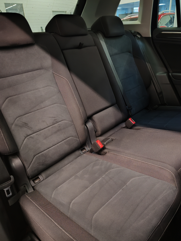 Volkswagen Tiguan — 19